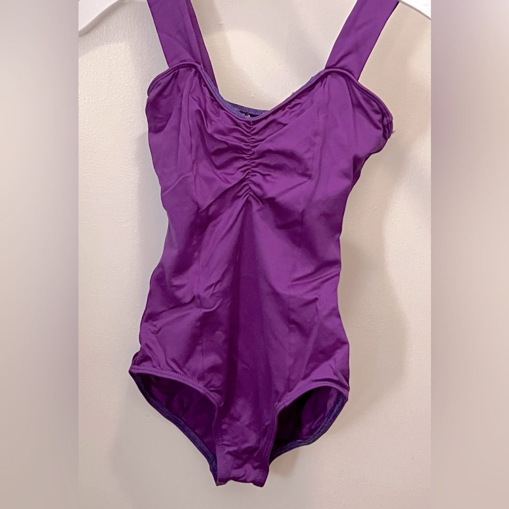 Motionware leotard size MA (medium adult)